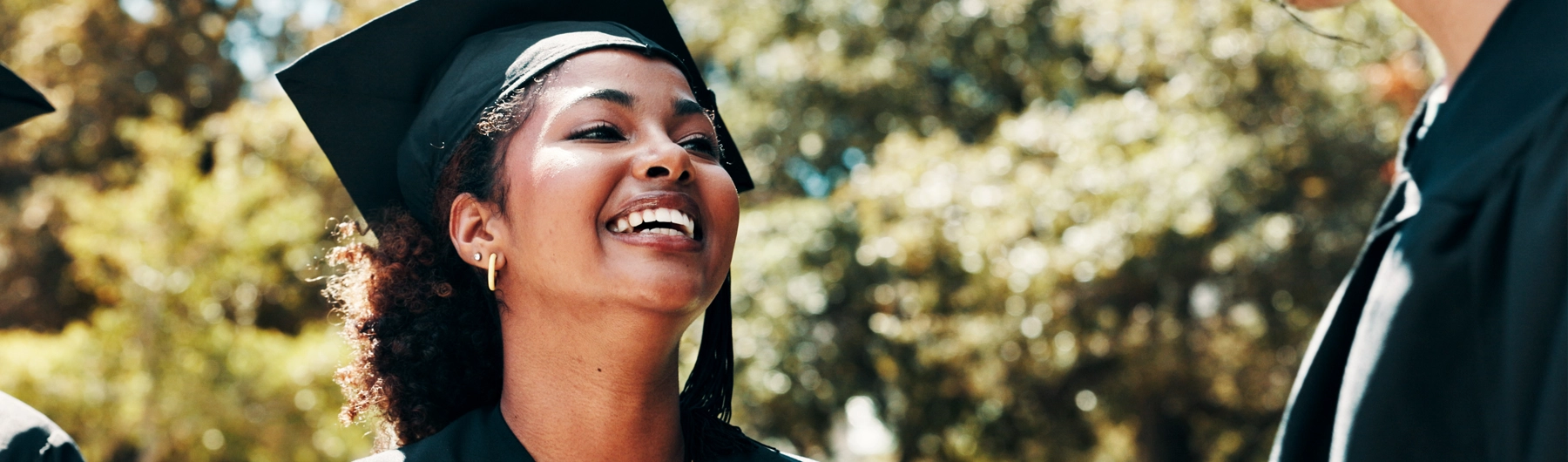 Is the Cambridge Alumni Scholarship Right for You?